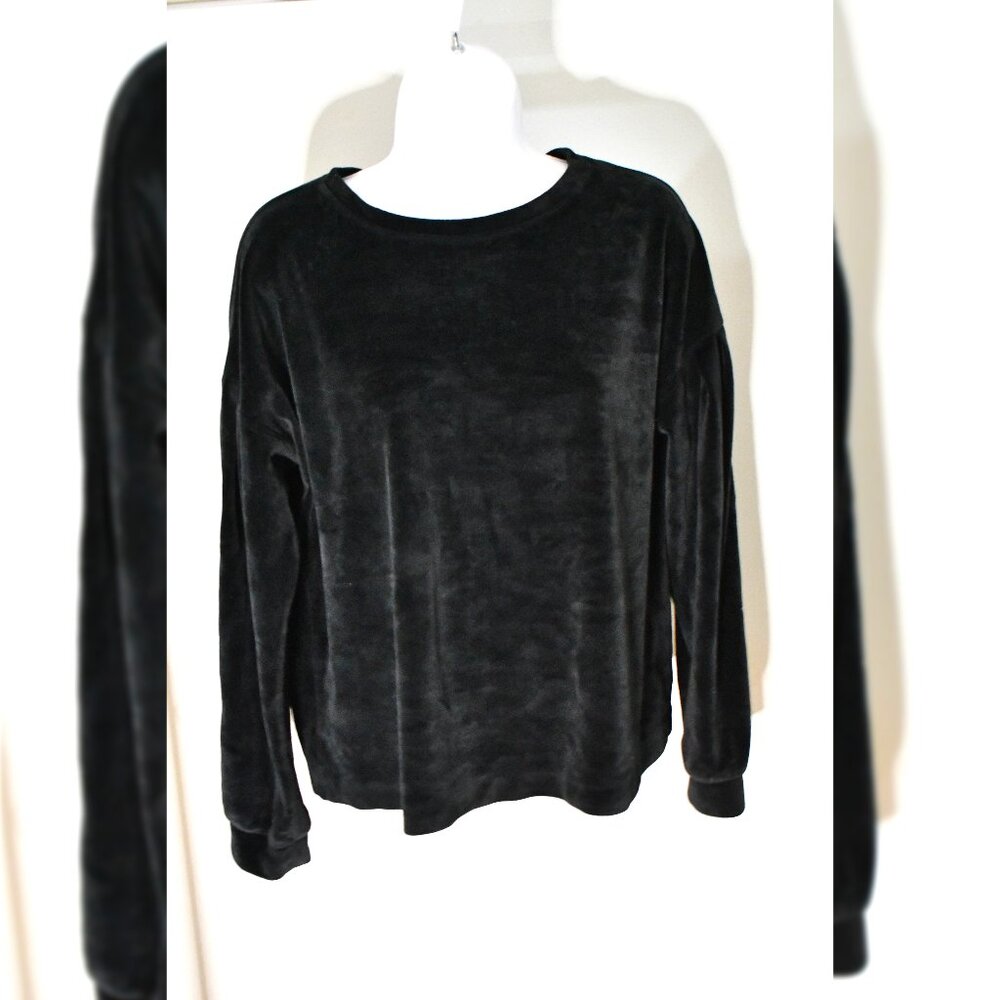 Women's Soft Black Sweater